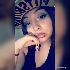 Meet your Posher, Monique